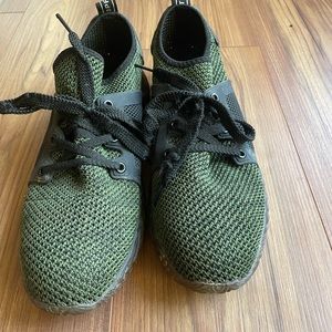 Indestructible steel-toed sneakers